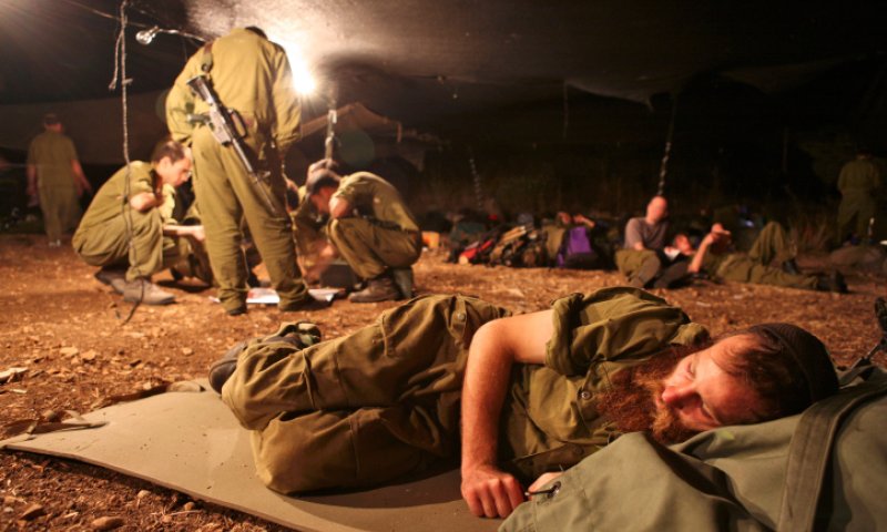 אחרי שנים: צה"ל משנה את מספר שעות השינה לחיילים