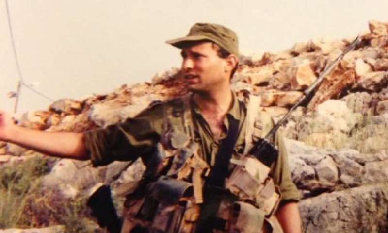 נמשכת הסערה סביב שירות המילואים של בנט