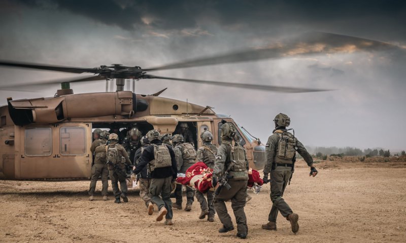 תיעוד: כך צה"ל מפנה את הפצועים מרצועת עזה