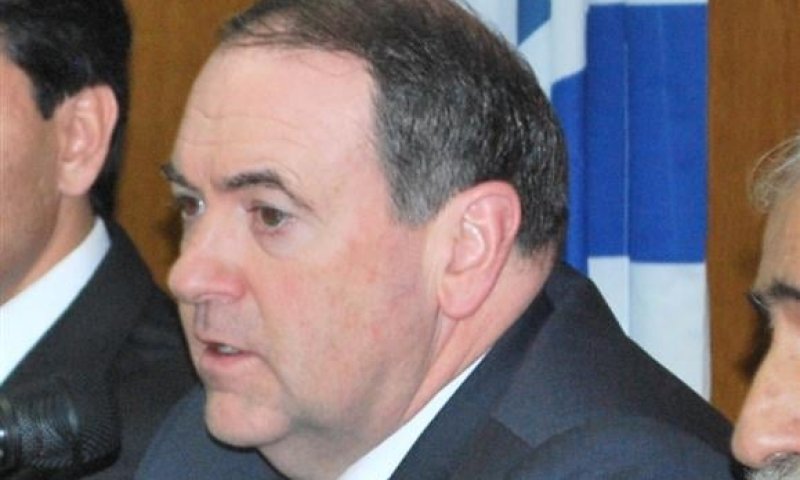 מייק האקבי ממשיך לדבר ציונות: ההקפאה אינה הגיונית