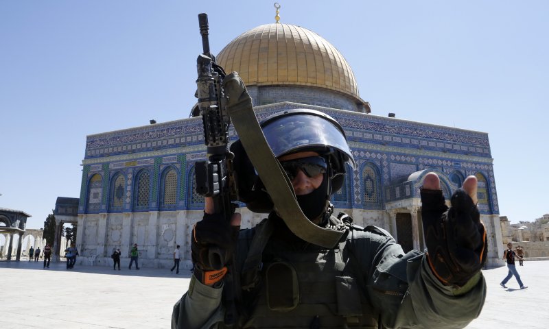 המשטרה תפצה פעיל הר הבית ב-32,000 שקל