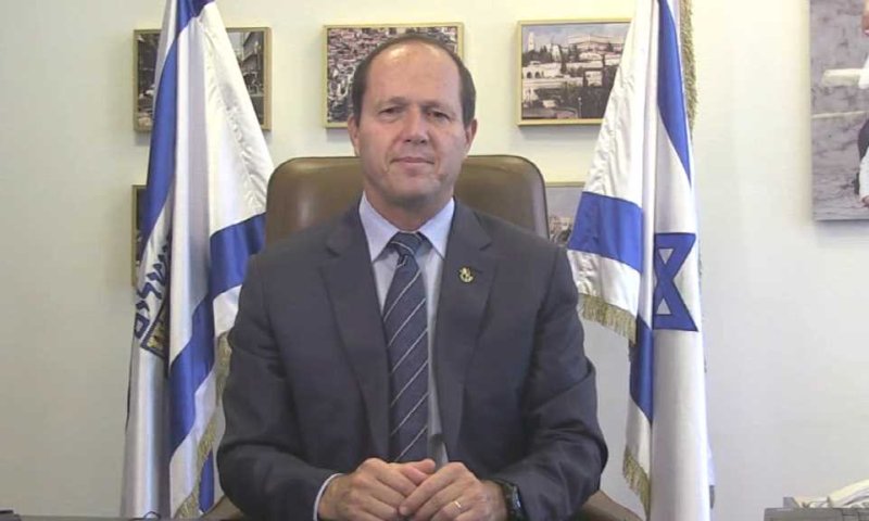 ניר ברקת מודיע: אקח חלק במעמד הסליחות בכותל