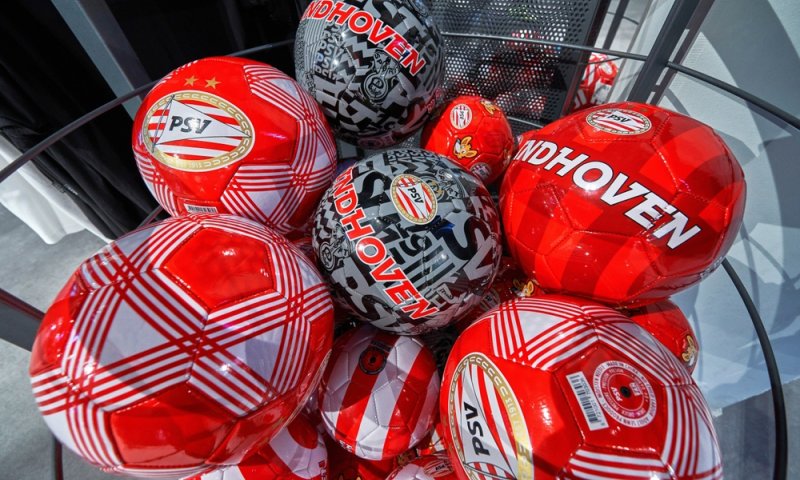 אייאקס איבדה את האליפות ברגע האחרון: מהפך דרמטי בהולנד