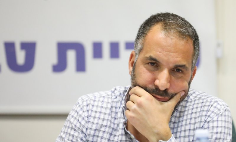 נכשל: רון קובי יזומן לשימוע במשרד הפנים