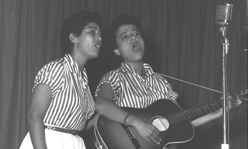 נפרדים מיונה עטרי: פלייליסט זיכרון מרגש&bull; צפו