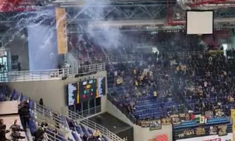 אחרי ההתפרעות מול הפועל: זה העונש של אא"ק