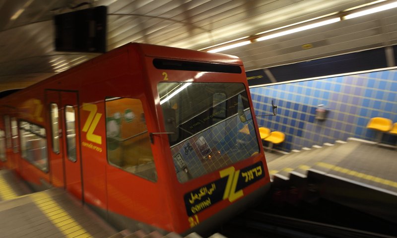 מכה לחיפאים: אחרי הרכבת, עכשיו גם הכרמלית מושבתת