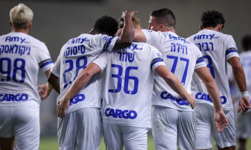 בדקה ה-95, ב-10 שחקנים: מכבי ת"א ניצחה את הפועל ירושלים