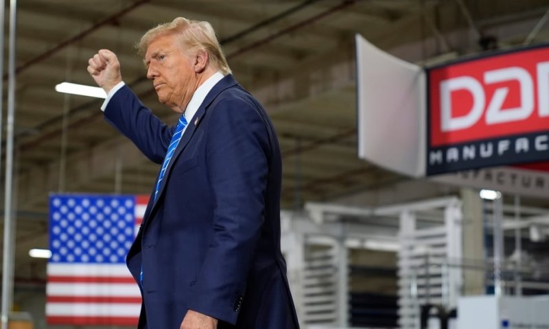 ביום הראשון לכהונה: טראמפ הודיע על פיטוריהם של 4 חברי ממשל