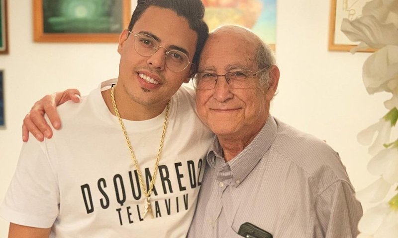 סטטיק בפוסט מרגש לאביו המאמץ: "הוא זה שבחר בי"