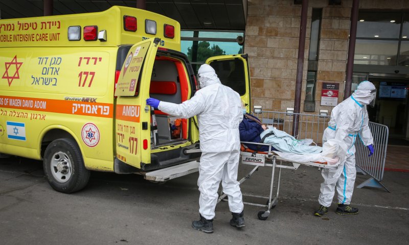 זינוק בתחלואה: מעל 5,800 חולי קורונה חדשים ביממה