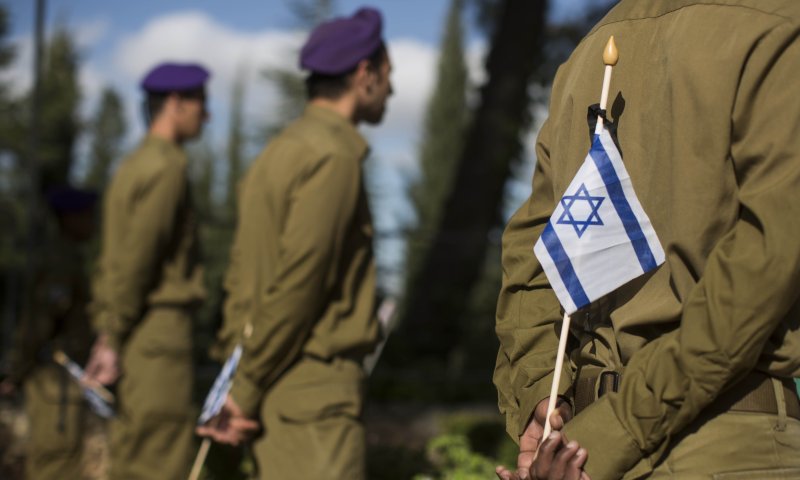 הרב נתן שלו: ביום הזיכרון אני מתמלא בושה