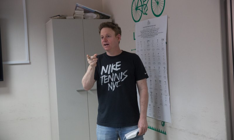 ליאור שליין נגד המפכ"ל: "פשוט אפס"