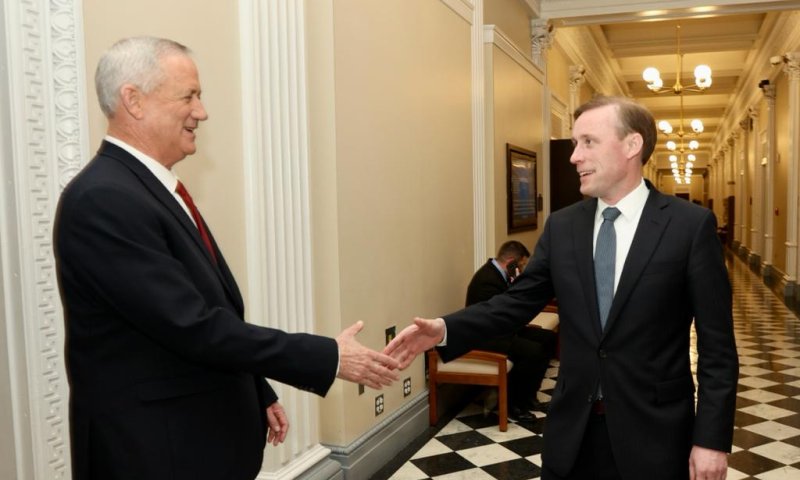 גנץ בארה"ב: צריך להתכונן לכל תרחיש