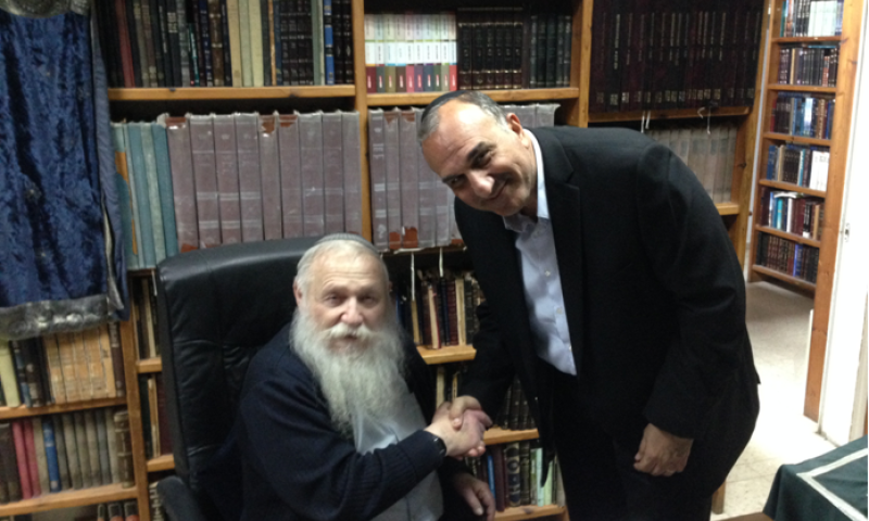 הרב דרוקמן לאלי כהן: "יש לסייע לך בכל דרך לקבל את ראשות העיר"