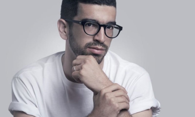 "לא נתפס שאני אבא": חנן בן ארי בשיר ומרגש חדש