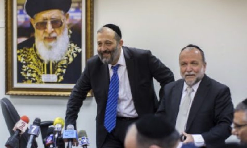 האם ש"ס כבר לא מעוניינת במשרד הדתות?