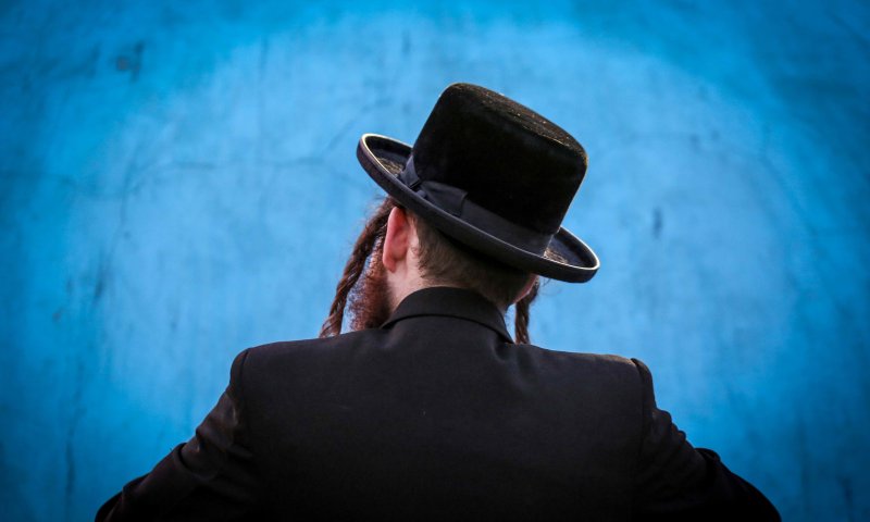 מוכנים לתת 40 אלף שקל למי שיסגור שידוך לבנם