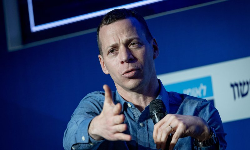 עמית סגל תופס את הראש: "לא להאמין"