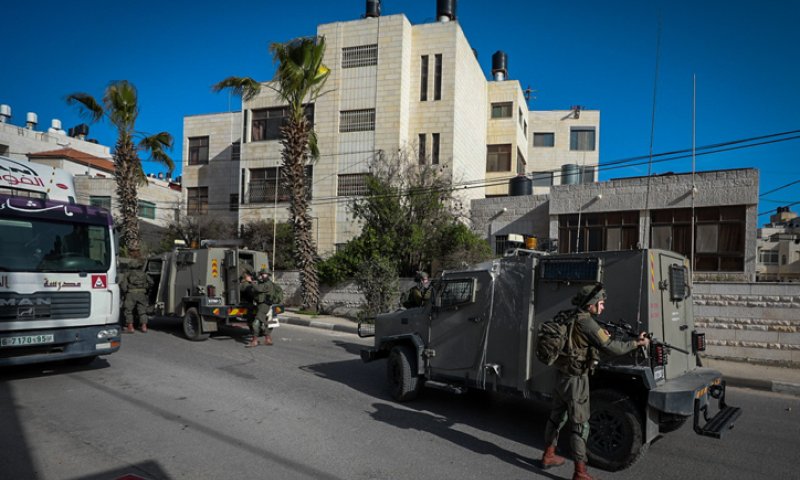 מחבל ניסה לרצוח חייל עם פטיש וחוסל במקום