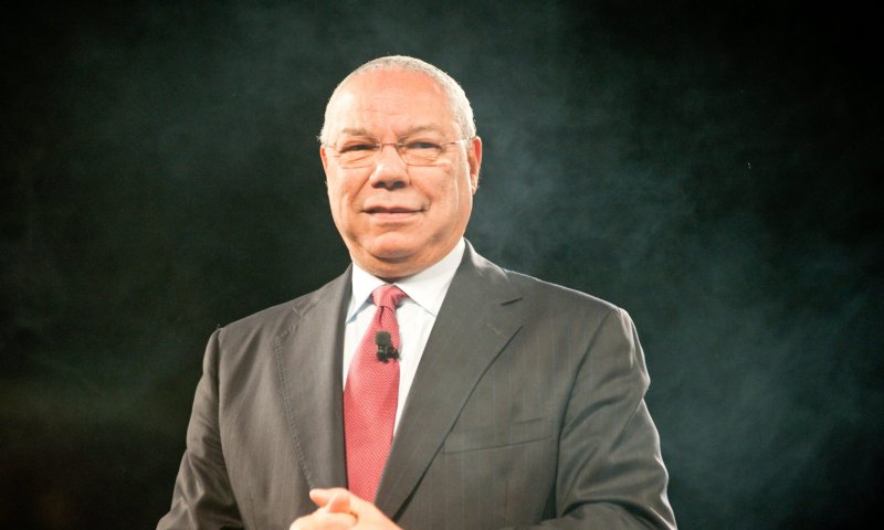 שר החוץ האמריקאי לשעבר קולין פאוול, מת מקורונה