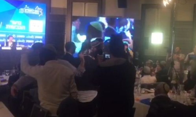 נערי גבעות ניסו לפוצץ את כנס 'ירושלים'; צפו במהומה