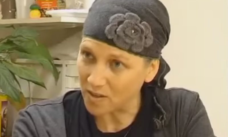 לפמיניסטיות יש הרבה "זכויות" בפגיעה במשפחה