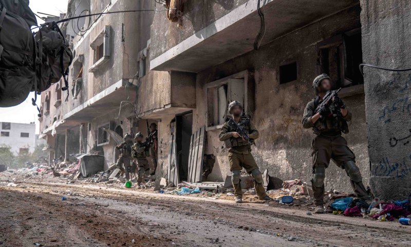 צפו: חטיבה 4 פושטת על מפעל לייצור פצמרים