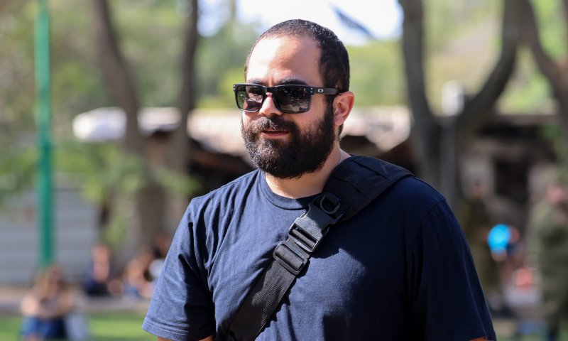 ירדן ביבס פונה לבנו: "מצטער שהבאתי אותך לעולם כזה אכזר"