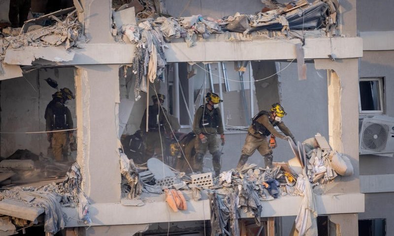 ביתה של עיתונאית השמאל נפגע במתקפה