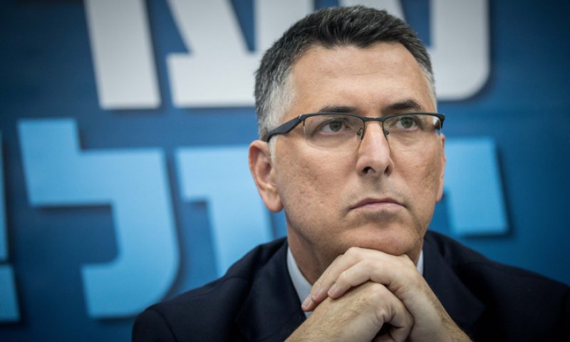 סקר דרמטי: לפיד מזנק; סער מתרסק לחד ספרתי