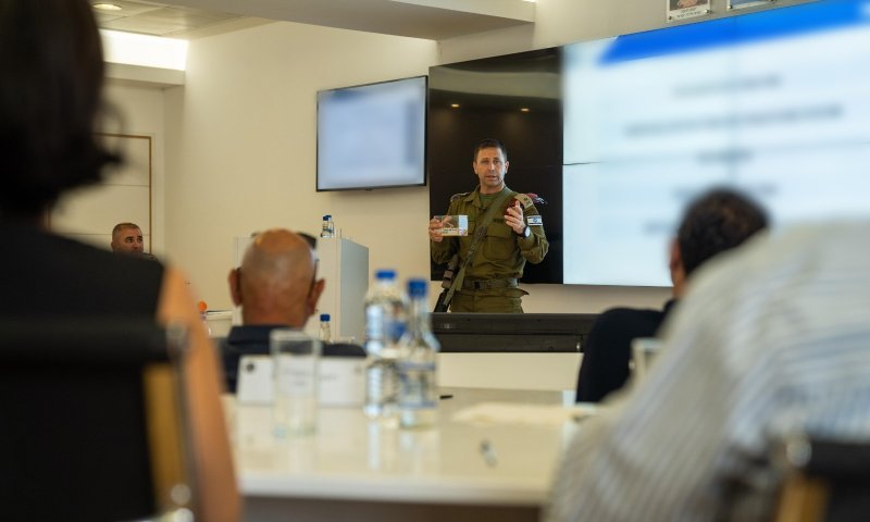 בלוט נפגש עם ראשי רשויות ביו"ש: "הקשר בינינו קריטי"