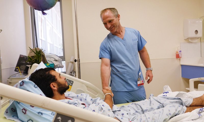 הפצוע הקשה מהפיגוע בעלי שוחרר לביתו