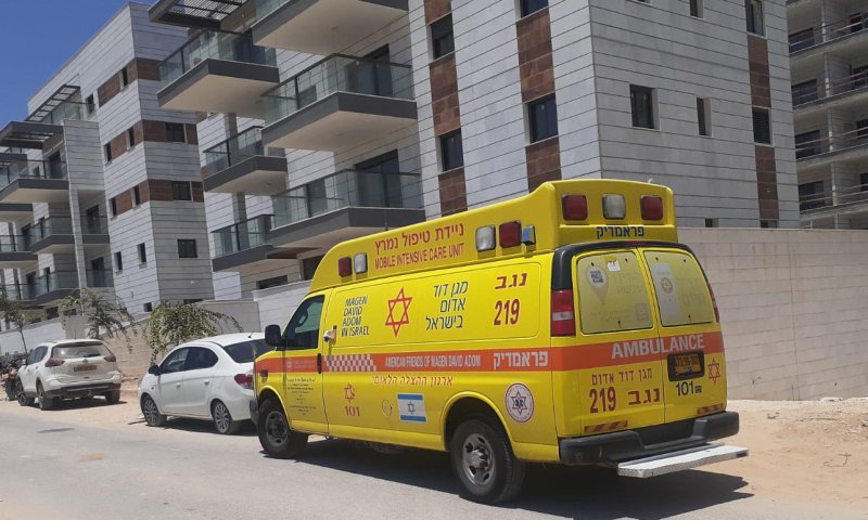 תאונה קטלנית בצפון: רוכב קלנועית נהרג לאחר שנפגע מאוטובוס