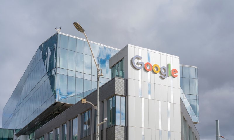 גאווה: האיש החזק ב-AI של גוגל &ndash; דתי חובש כיפה