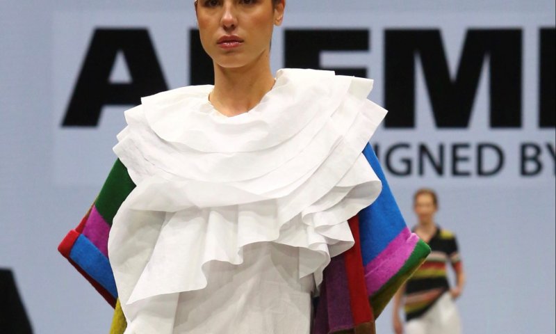 שר הדתות נגד ביזוי הטלית במסגרת שבוע האופנה