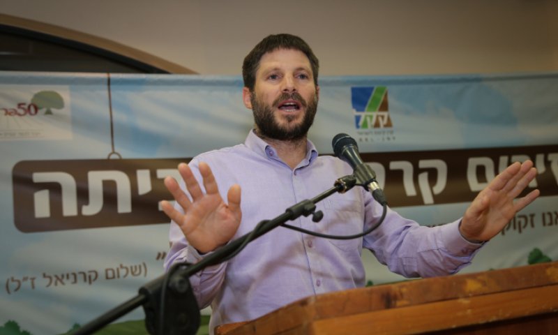 "נתניהו מתפקד נהדר; אני משוכנע שהוא לא מושחת"