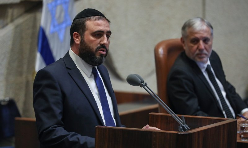 סערה בש"ס: "ניסיונות לערער את יכולות הפסיקה"