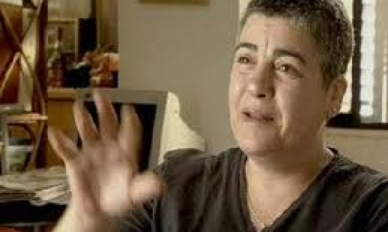 פרידה הכט: יהדות? "פשוט לא מדבר אליי"