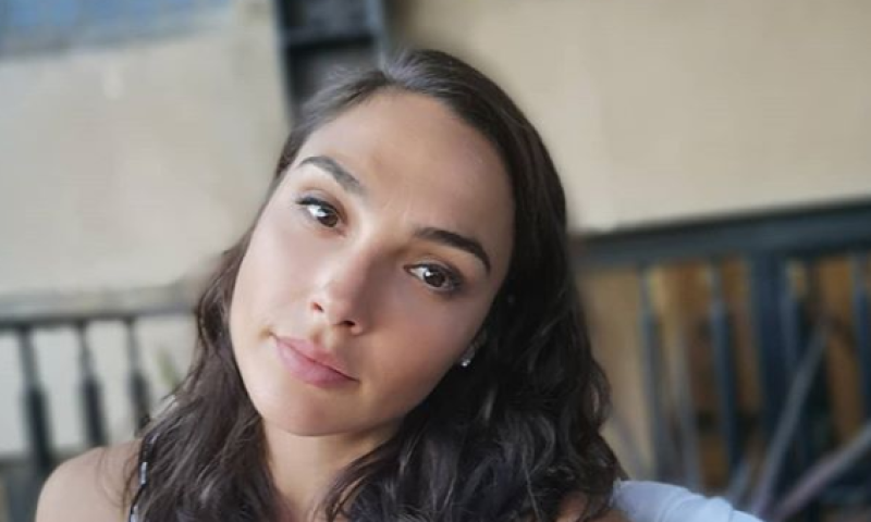 "הלב שלי שבור": גל גדות מגנה את הטבח בפנסילבניה