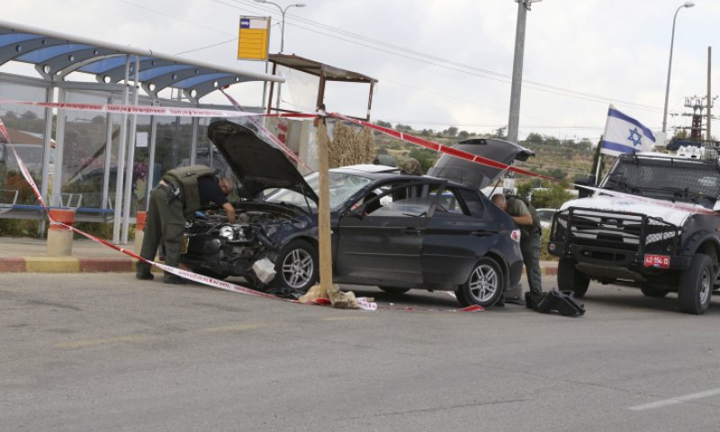 פלסטיני גנב רכב; התנגש בטרמפיאדה, נורה ונהרג