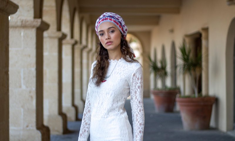 לקראת חנוכה: אופיר בן שטרית בראיון על התפקיד המרגש