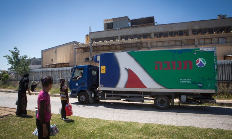 אחרי שטראוס: חשד לסלמונלה בתנובה