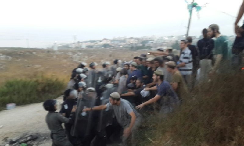 עימותים ומעצרים במהלך פינוי בתי דריינוף בבית אל