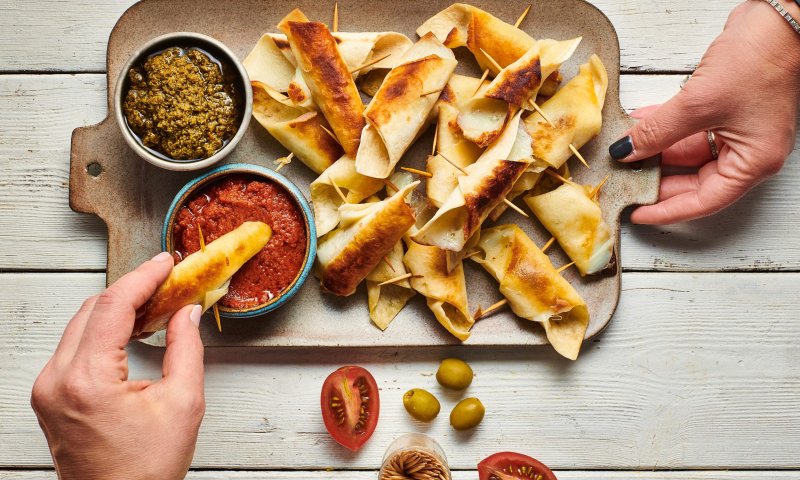 הכי קל: הנשנוש הכי גאוני שאפשר לעשות מטורטייה