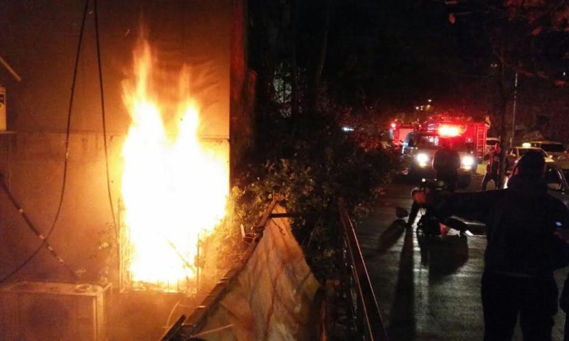 הילדה נרדמה בחדר הבוער, אביה חילץ אותה; צפו