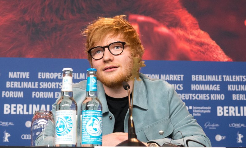 בית המשפט פסק: אד שירן יאלץ למסור פרטים אישיים