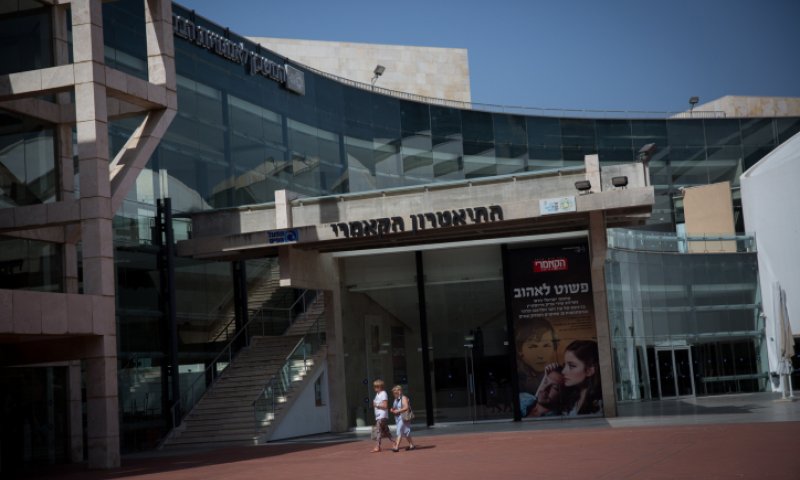 "אייל גולן? מה קורה מאחורי הקלעים בקאמרי?"