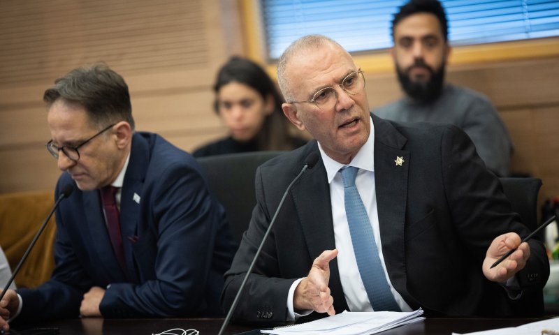 מנכ"ל משרד רה"מ פגש את נפגעי נובה: "נביא פתרונות"