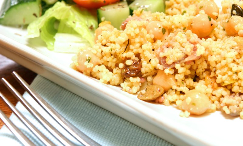 מתחברים לשורשים: מתכון למרק קוסקוס וירקות שורש